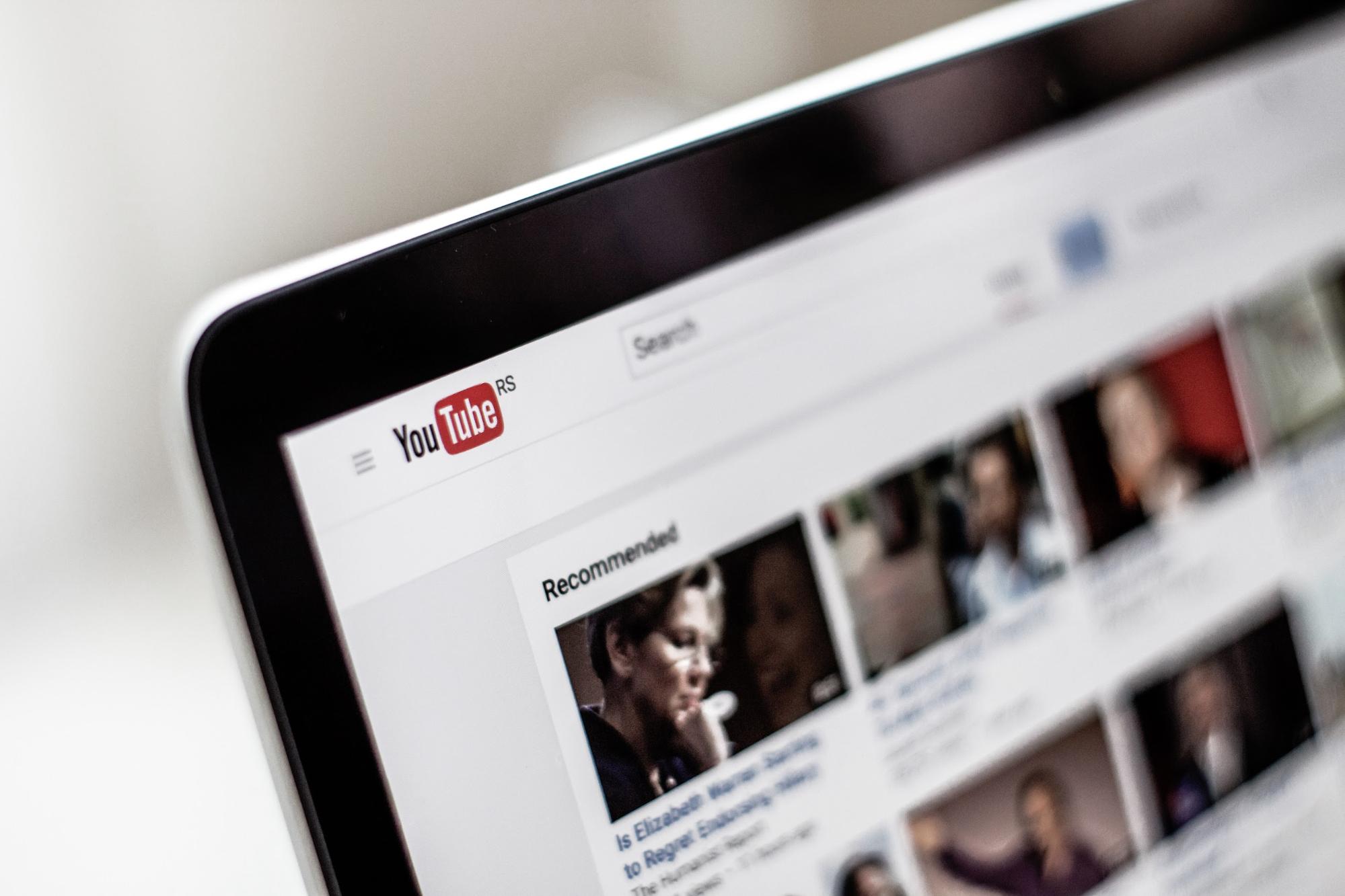 Youtuberになるために大事なこととは?メリットとデメリットをご紹介