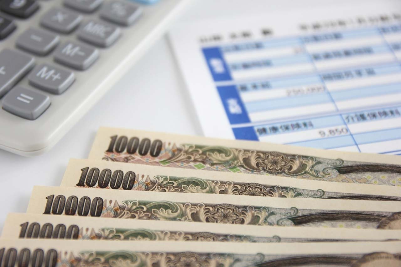 グラフィックデザイナーの年収は?どの様に収入を上げていくべき?