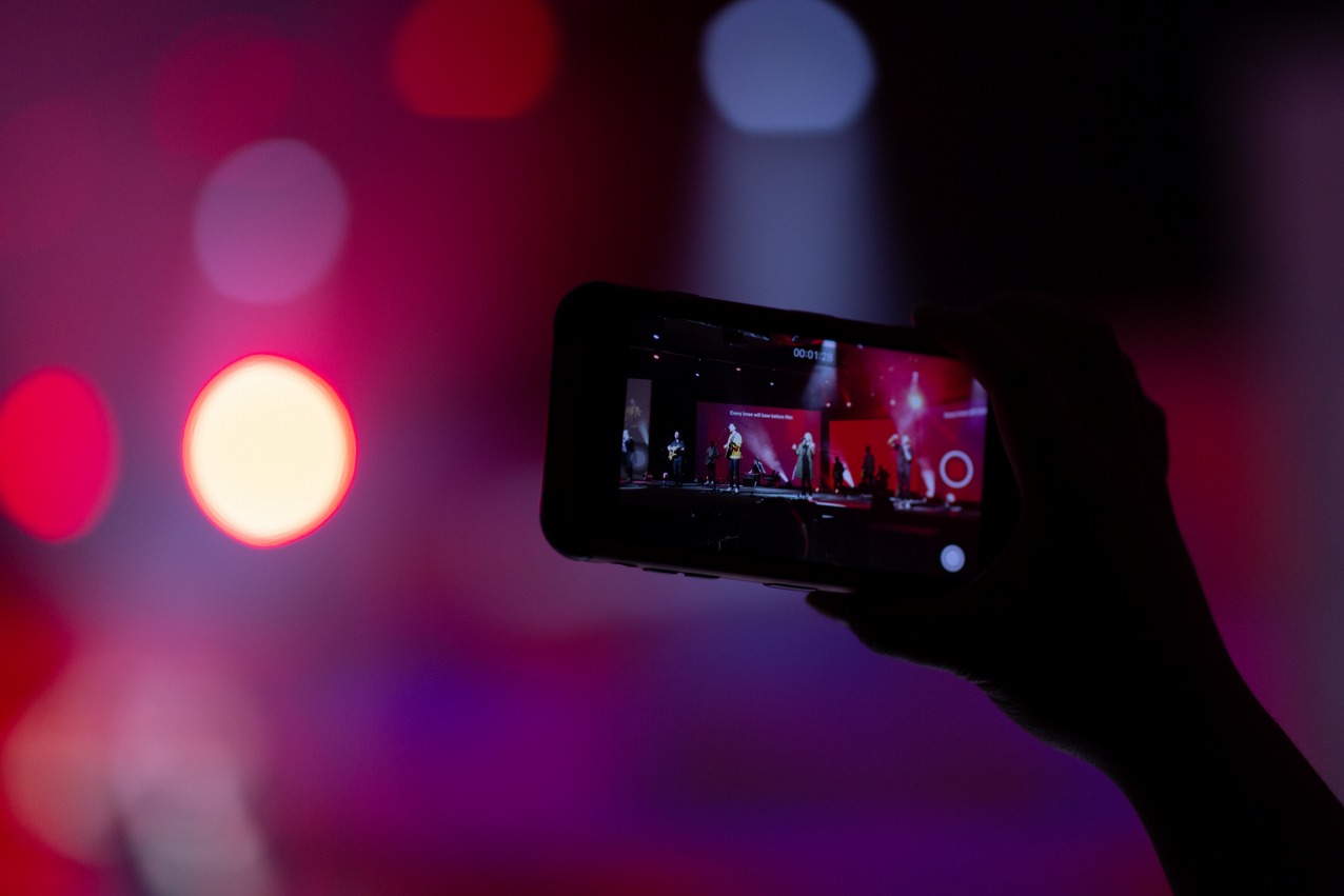 弁護士に聞く、InstagramやYouTubeにアップロードした作品の権利はどうなるのか?