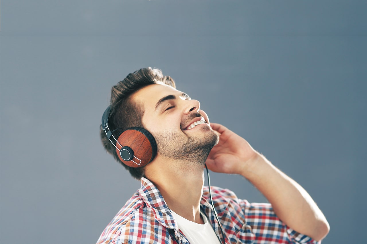 クリエイターが知っておきたい「音声コンテンツ」の知識:種類・市場・将来性など